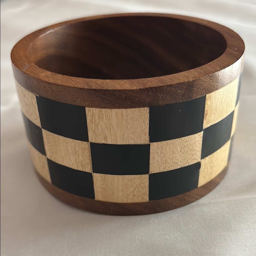 Bajalia "Manreet" Black and White Wooden Bangle